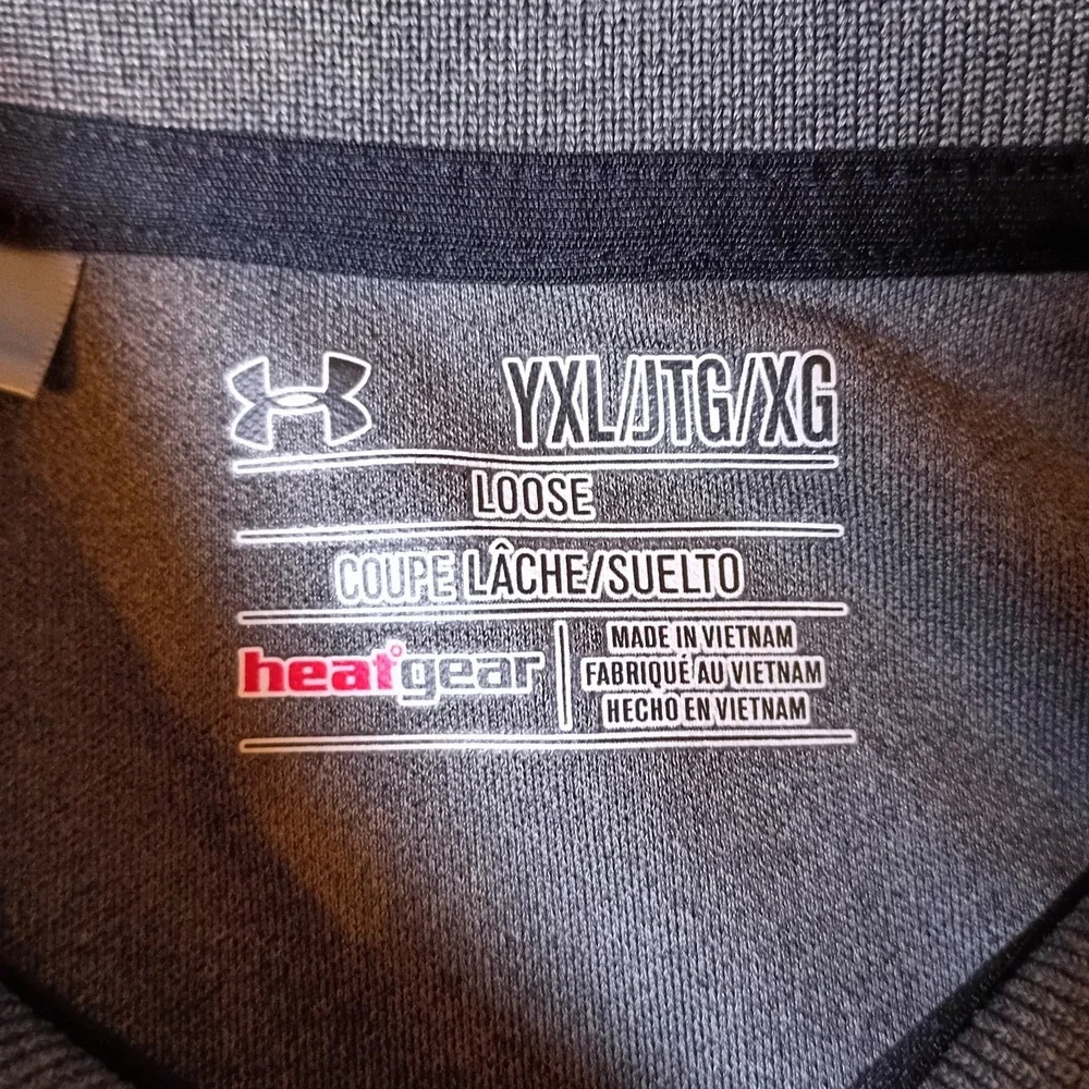 Under Armour Boys HeatGear Loose Performance Polo‎ Shirt Charcoal Gray Youth XL - Picture 3 of 9